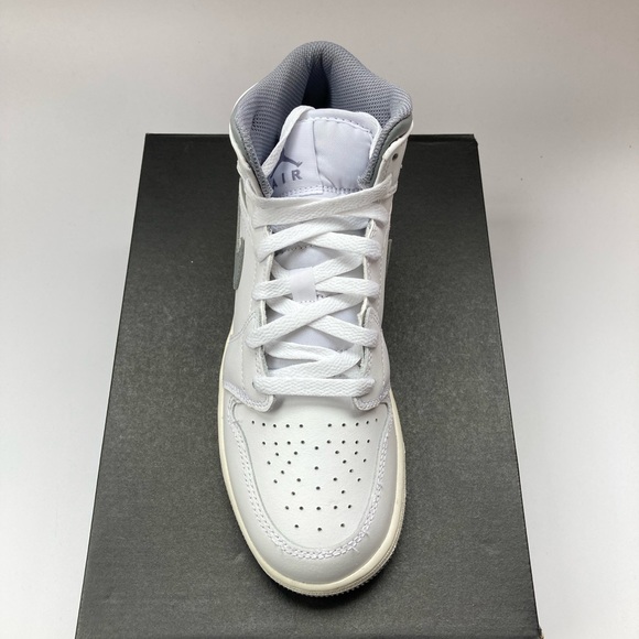 Air Jordan 1 mid neutral grey GS - Picture 3 of 4